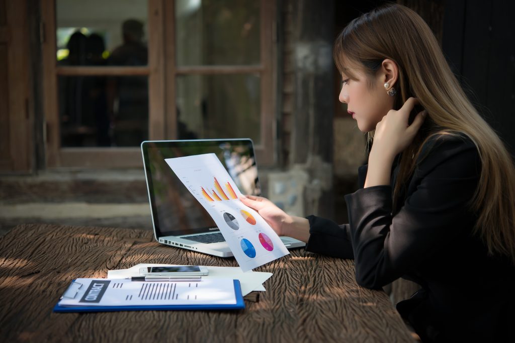 apa itu data analyst dan data scientist