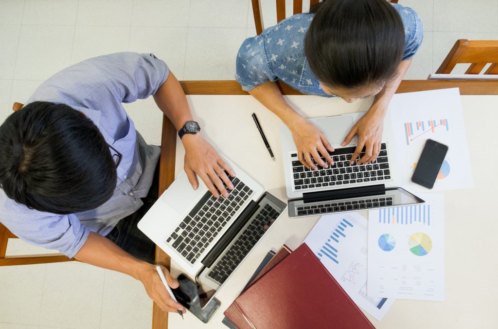 apa itu data analyst dan data scientist